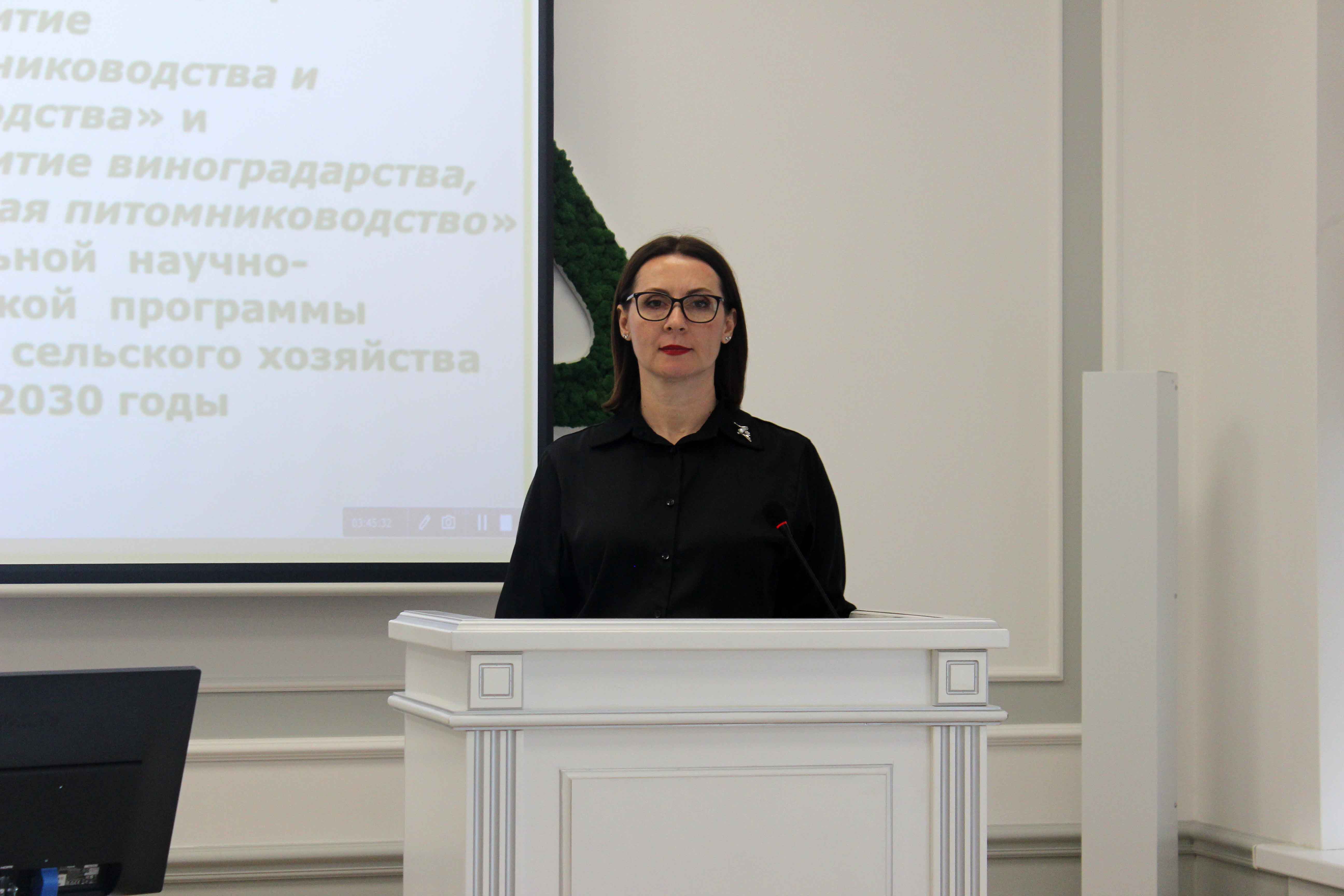 Заведующая научным центром "Виноградарство" СКФНЦСВВ, канд. с.-х. наук Алейникова Г. Ю.